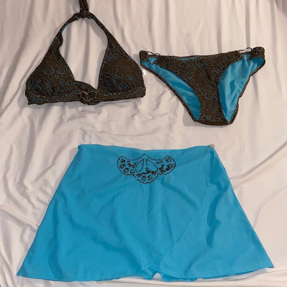 Bikini with matching cover up skirt